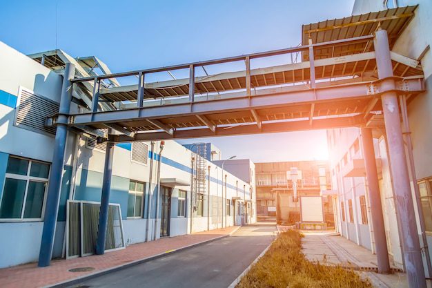 Cele mai frecvente greșeli &icirc;n construcția infrastructurii unei hale industriale